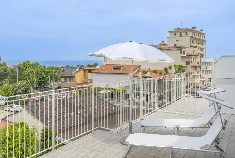 Hotel Rex Misano Adriatico Exterior foto